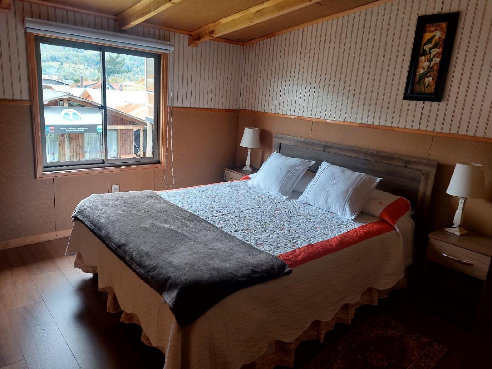 Hostal Y Cabanas Ventisquero Puerto Puyuguapi Esterno foto