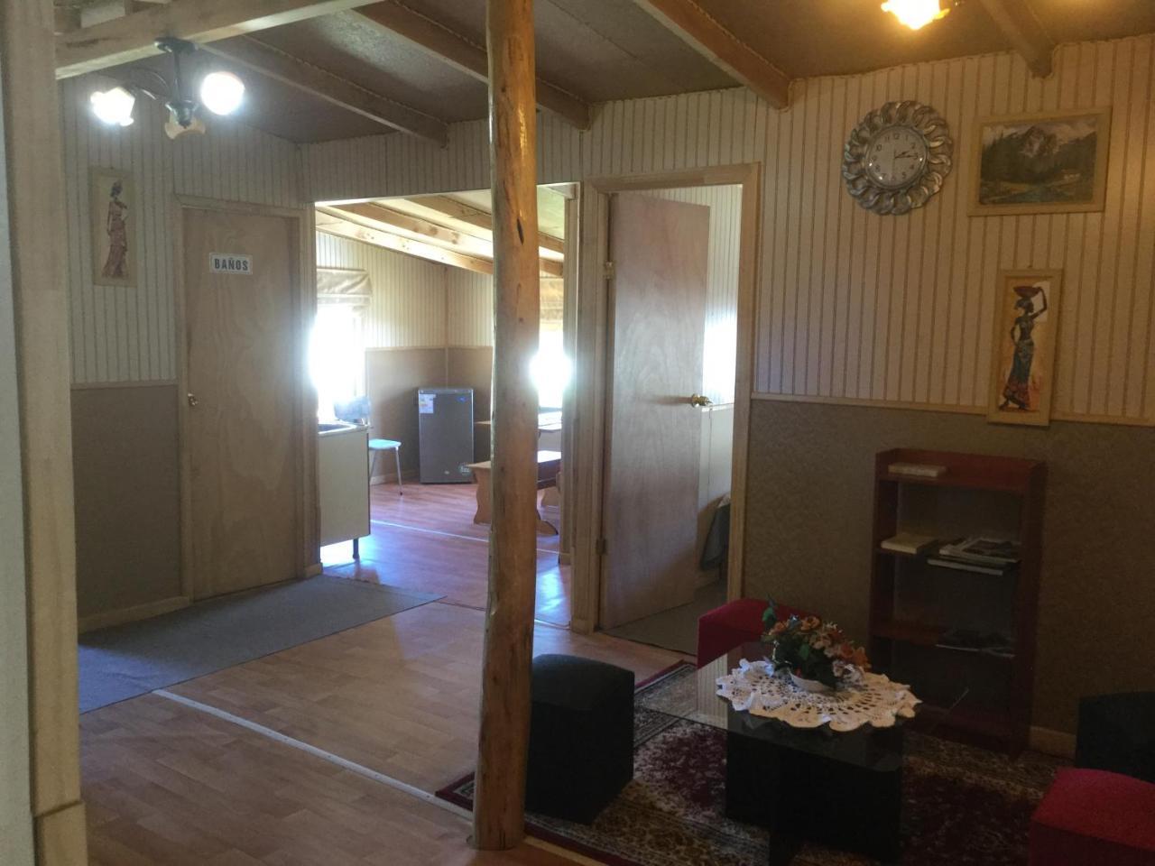 Hostal Y Cabanas Ventisquero Puerto Puyuguapi Esterno foto